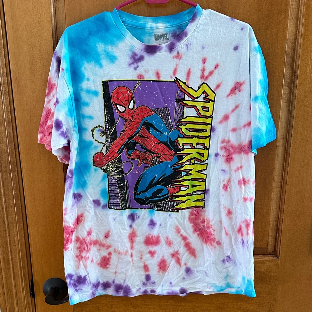 Marvel Spider-Man Spiral Tie Dye Graphic T-Shirt Blue Pink Purple Men Size L